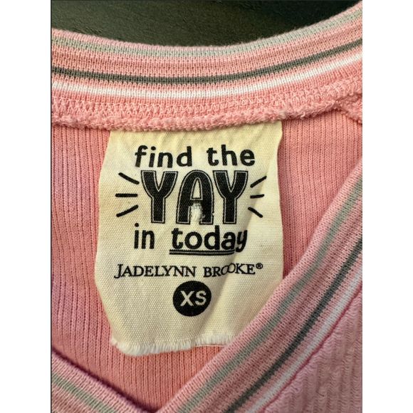 Jadelynn Brooke - Loved V Neck Sweatshirt Ribbed - Sz XS - Picture 9 of 9